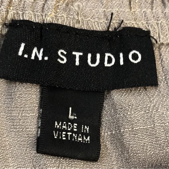 Women’s I.N. Studio Gray Gold Stripe Blouse Size L - Picture 8 of 8